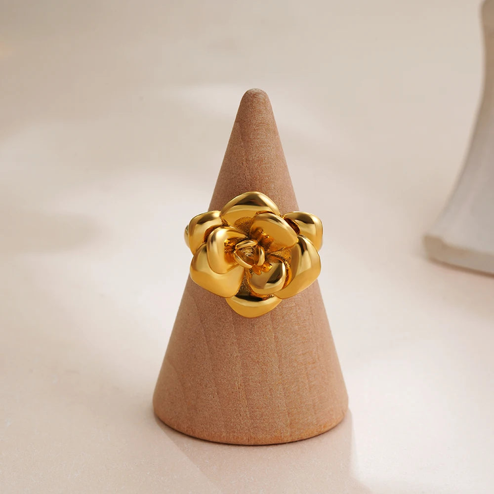 Vintage 18K Gold Plated Rose Ring