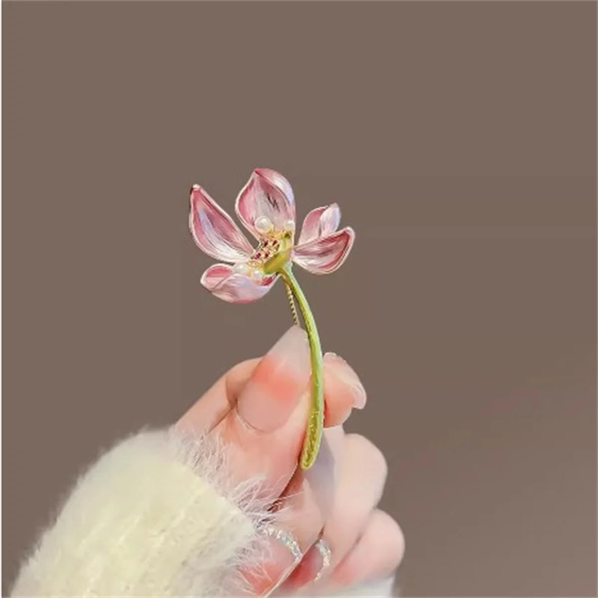 Elegant Rose Brooch Pin