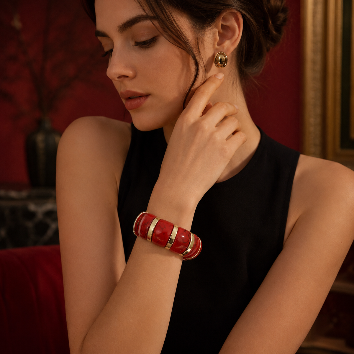 Udroze Crimson chunky resin stretch bangle bracelet - model wearing the bracelet